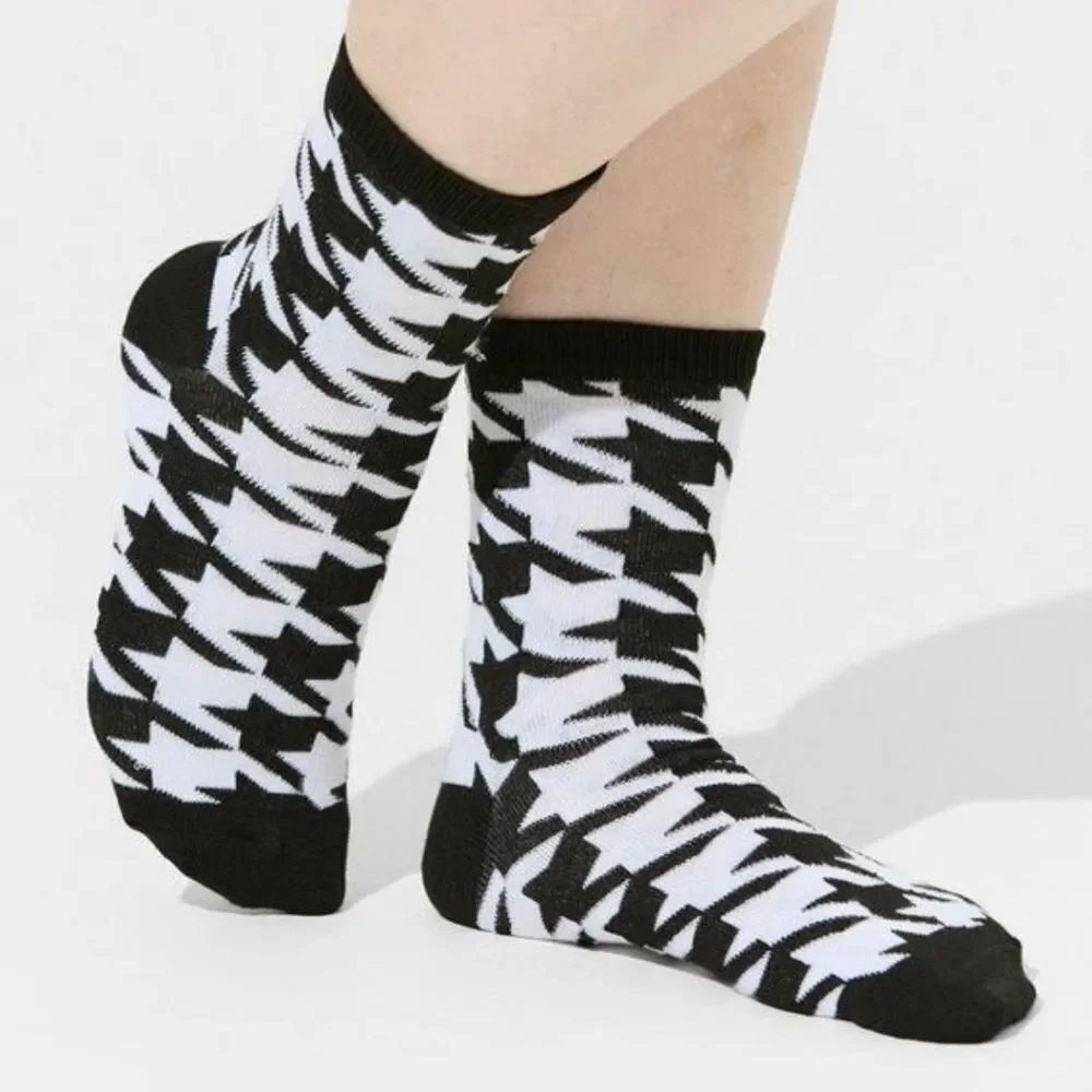 Torrid 3 pack Crew Socks Size 7-9 New